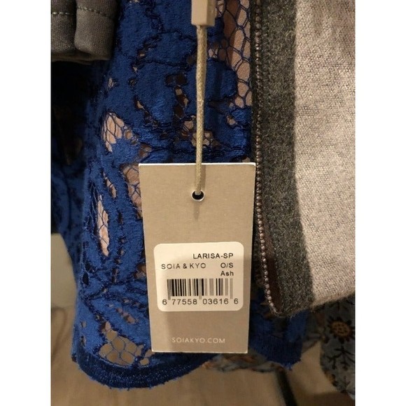 SOiA & KYO Rose Ash Scarf Wrap NWT - Picture 5 of 5